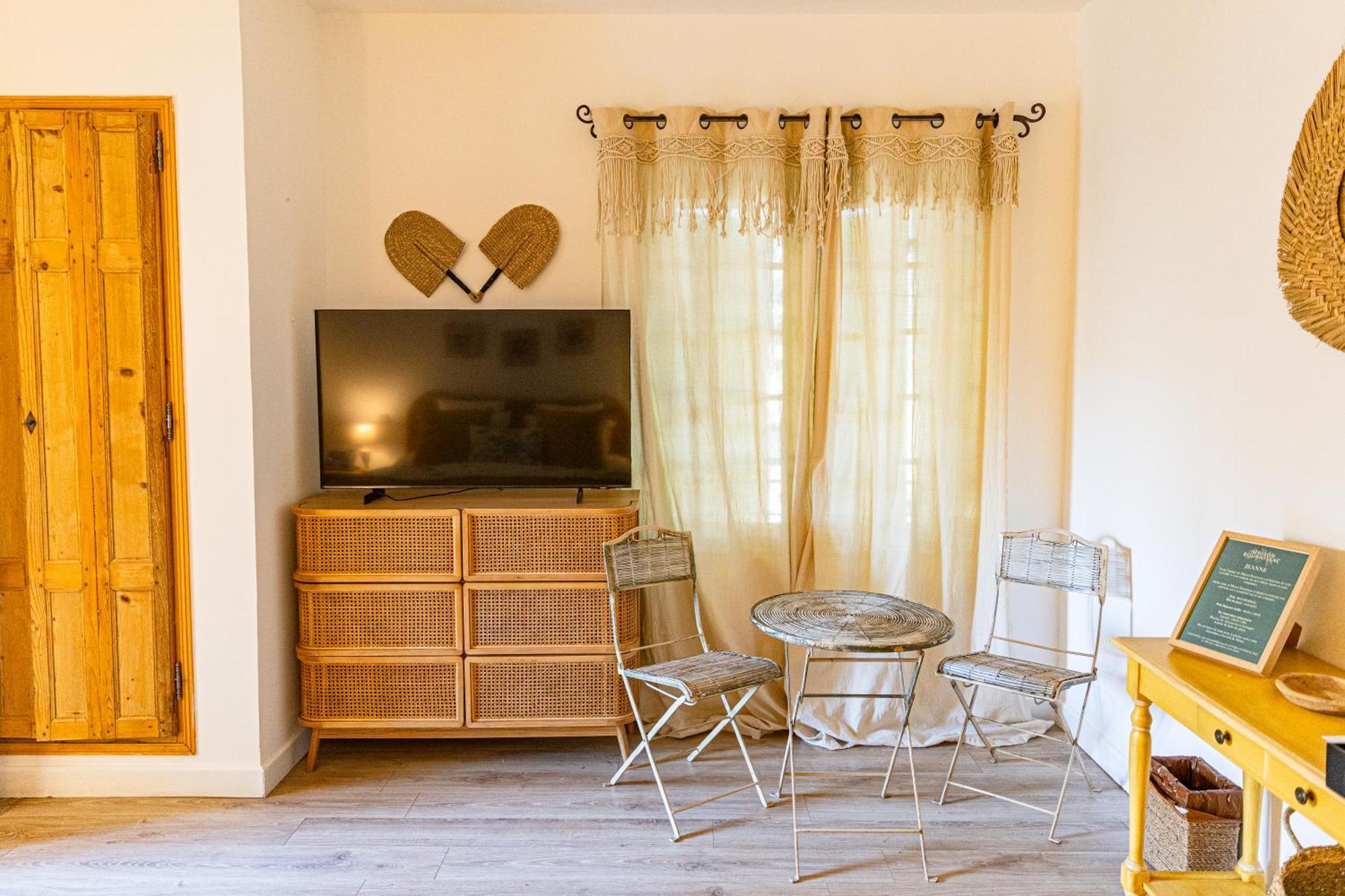 Maison Bournissac Noves Екстер'єр фото